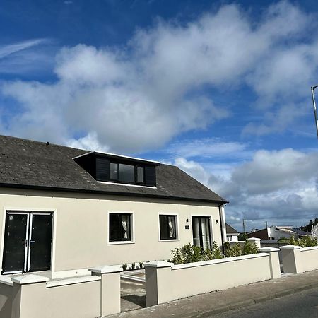 House On Main Street Bunbeg Villa Gweedore Exterior photo